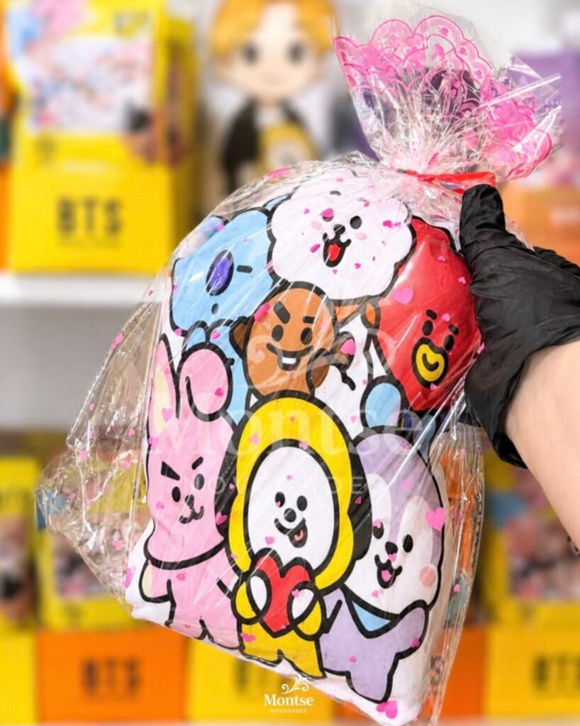 Almohadita BT21
